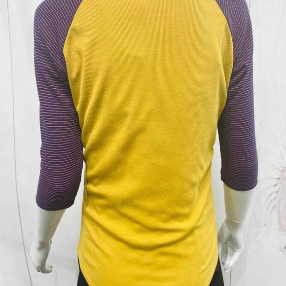 LulARoe Randy tee! - Picture 3 of 10